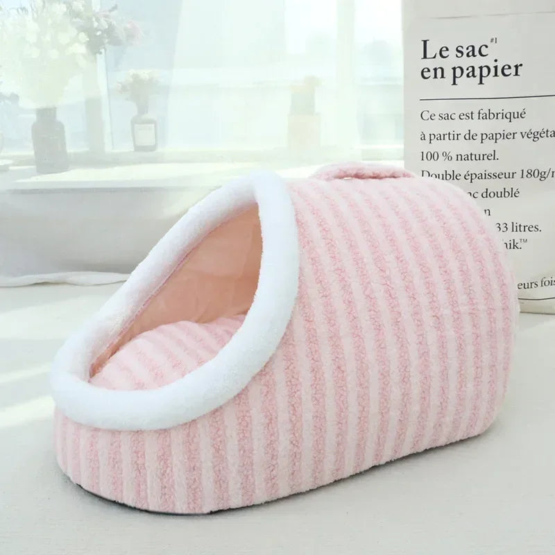 Warm Nest Frenchie Bed